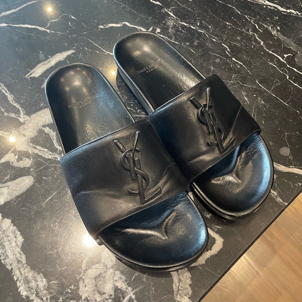 YSL Jimmy Slides in black